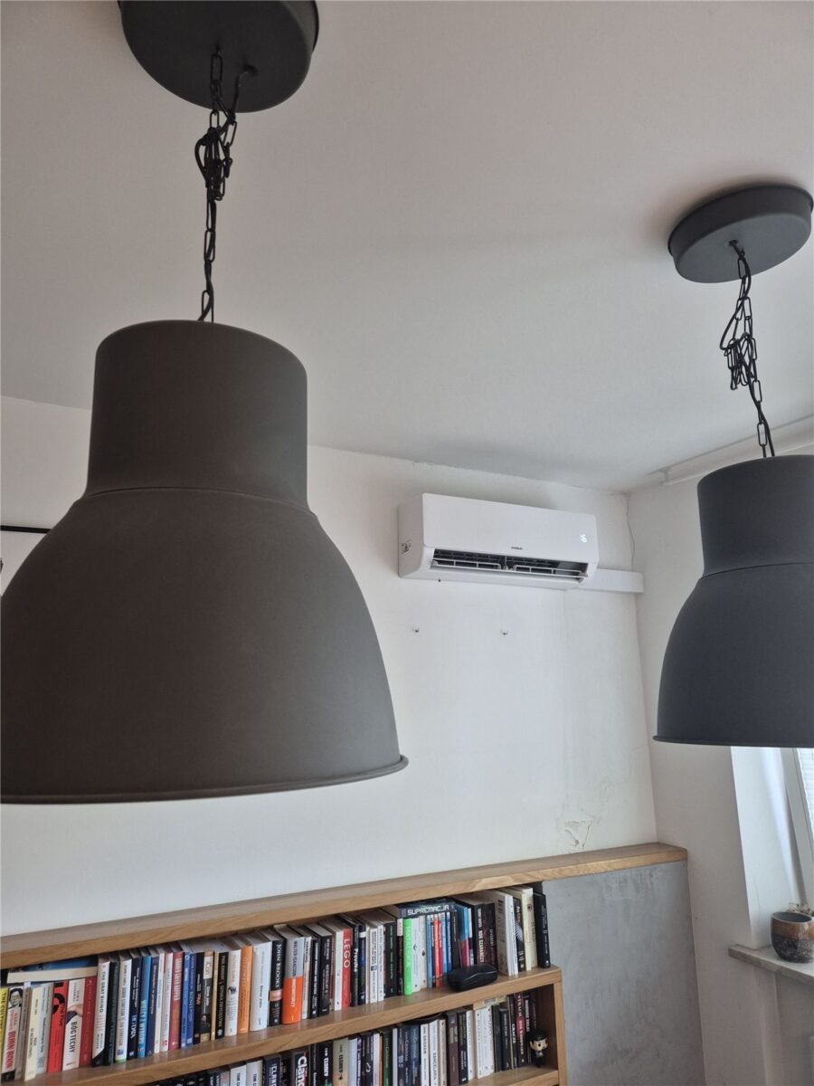 Klimatyzator Kaisai Fly 3,5 kW w apartamencie – montaż w Wilanowie, ul. Sarmacka
